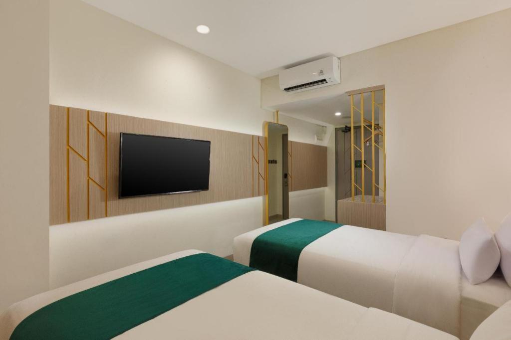 Elsotel Purwokerto By Daphna Management Екстер'єр фото