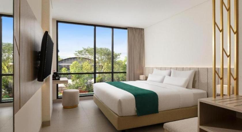 Elsotel Purwokerto By Daphna Management Екстер'єр фото